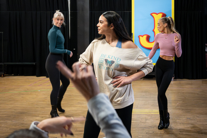 Photos: Wolverhampton Grand Theatre's BEAUTY AND THE BEAST Panto In Rehearsal Image