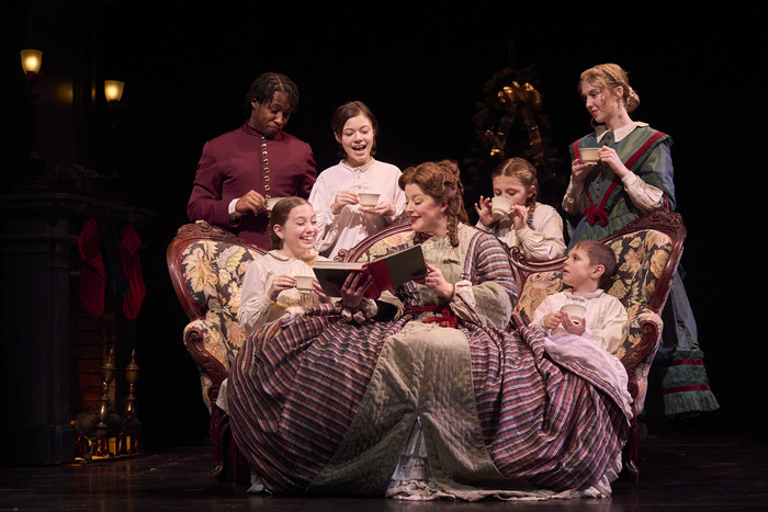 Photos: A CHRISTMAS CAROL at Great Lakes Theater  Image