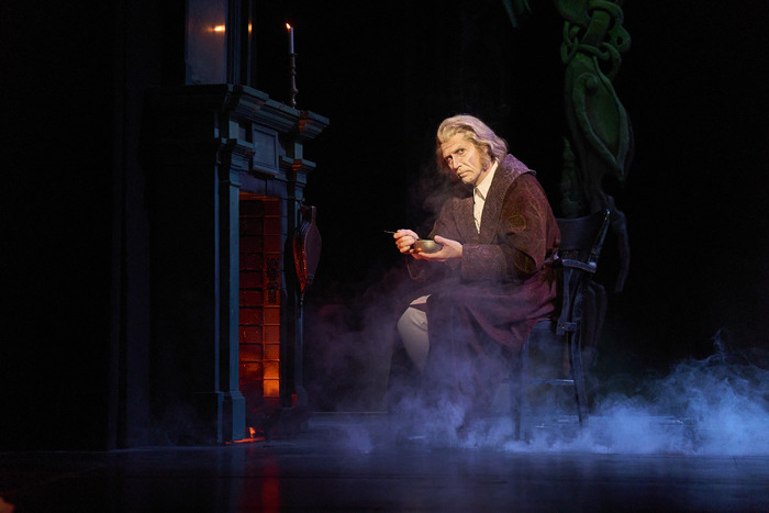 Photos: A CHRISTMAS CAROL at Great Lakes Theater  Image