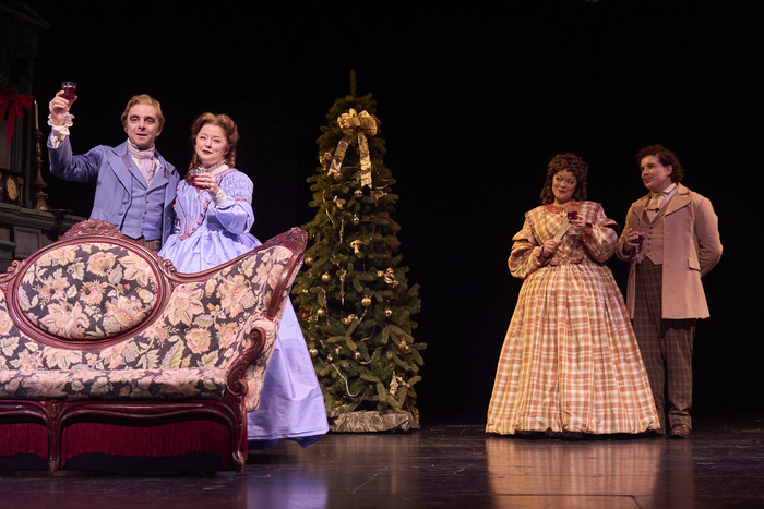 Photos: A CHRISTMAS CAROL at Great Lakes Theater  Image