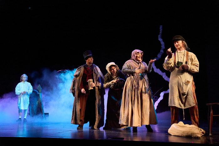 Photos: A CHRISTMAS CAROL at Great Lakes Theater  Image