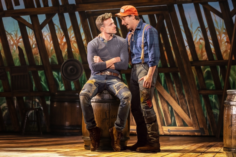Review: SHUCKED THE MUSICAL at Hobby Center For The Performing Arts Image