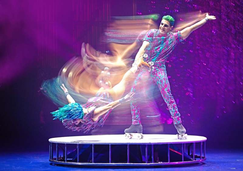 Review: CIRQUE DU SOLEIL: TWAS THE NIGHT BEFORE... at KANSAS CITY MUSIC HALL  Image