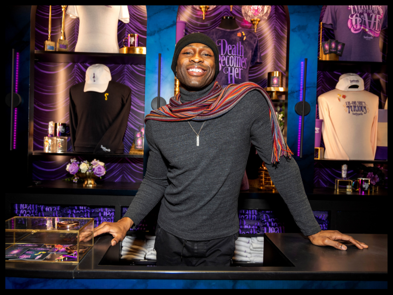 Taurean Everett Shares the Scoop From Backstage at DEATH BECOMES HER Image