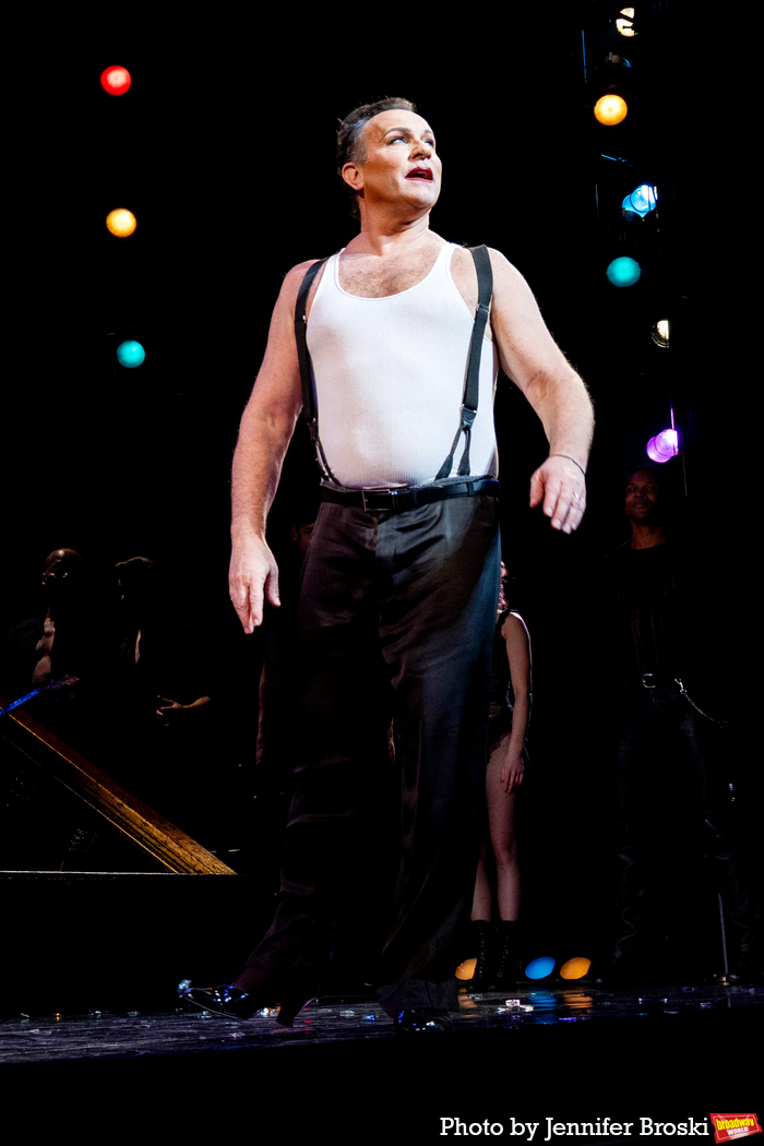 Photos: Sebastian Yatra Makes Broadway Debut in CHICAGO Image