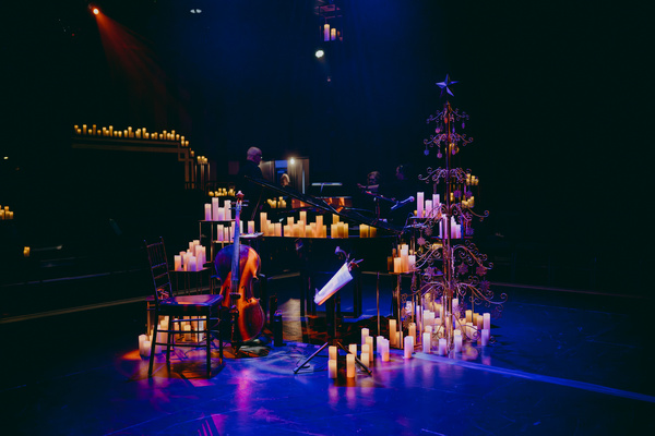 Photos: First Look At ILLUMINATION At Prima Theatre Image