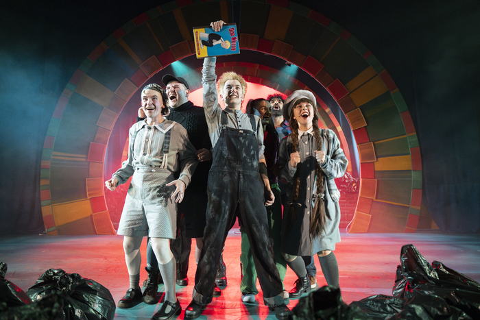 Photos: OOR WULLIE: THE MUSICAL At Dundee Rep Theatre Image