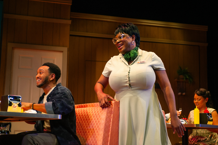 Photos: WAITRESS At San Francisco Playhouse Image