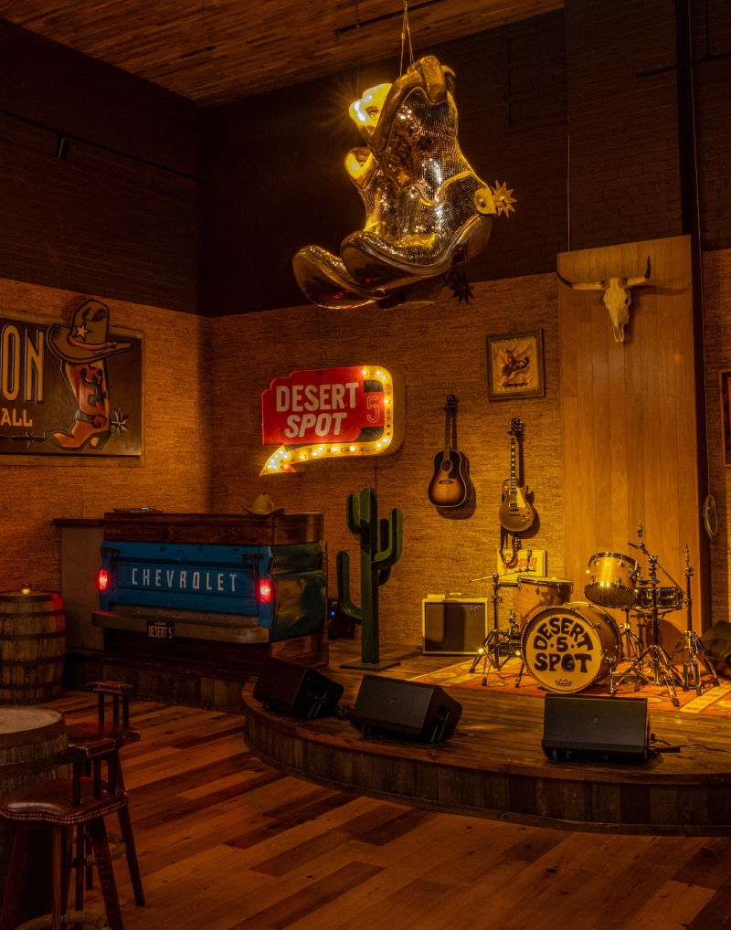 Review: Desert 5 Spot's Country-Inspired Space Offers Cozy Digs and Live Music in Williamsburg  Image