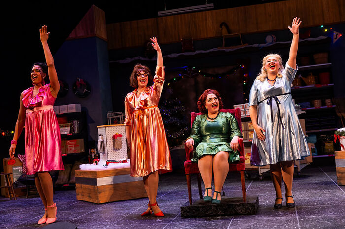 Photos/Video: WINTER WONDERETTES at Greater Boston Stage Company  Image