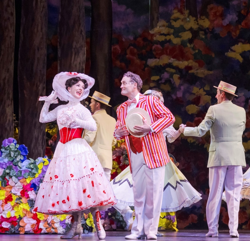 Review: MARY POPPINS at The 5th Avenue Theatre  Image