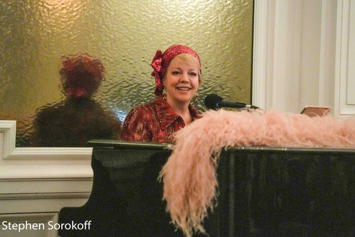 Review: KT SULLIVAN...Tuesdays at The Algonquin Roundtable Image