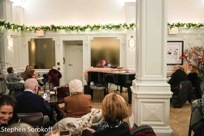 Review: KT SULLIVAN...Tuesdays at The Algonquin Roundtable Image