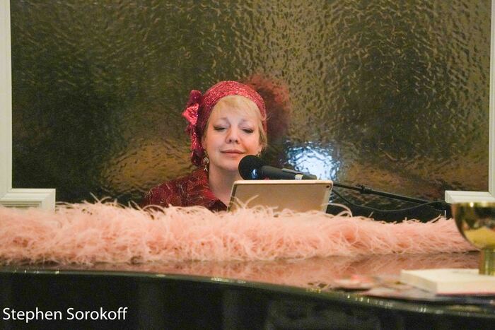 Review: KT SULLIVAN...Tuesdays at The Algonquin Roundtable Image