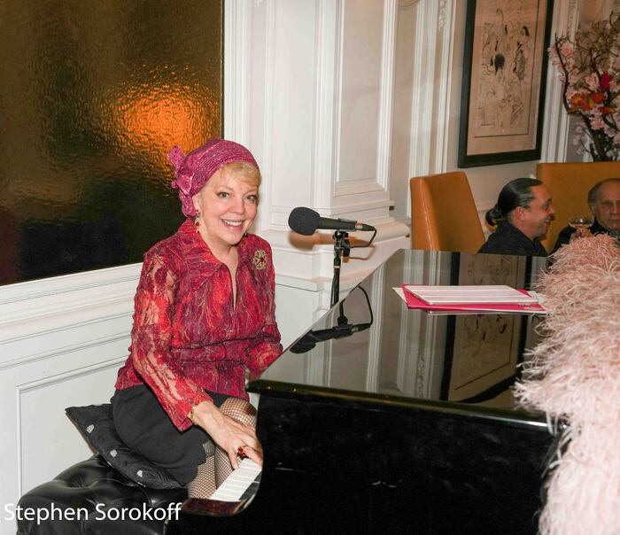 Review: KT SULLIVAN...Tuesdays at The Algonquin Roundtable Image