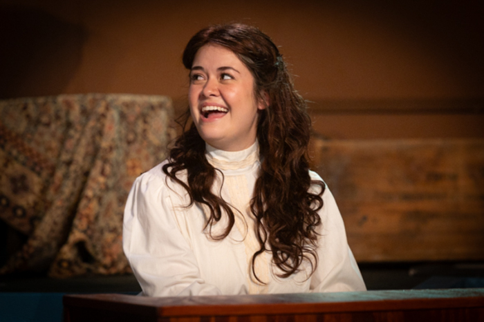 Photos: First look at Curtain Players’ LITTLE WOMEN Image