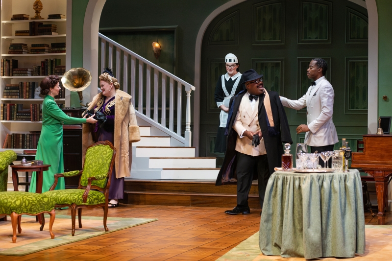 Review: BLITHE SPIRIT at Seattle Rep  Image