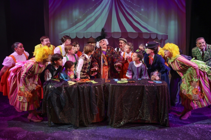 Review: MARY POPPINS at Palm Canyon Theatre Image