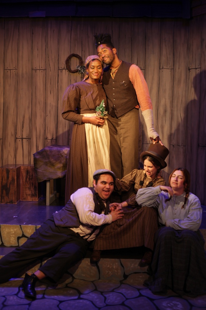 Photos: MRS. DILBER'S CHRISTMAS CAROL at Loft Ensemble  Image