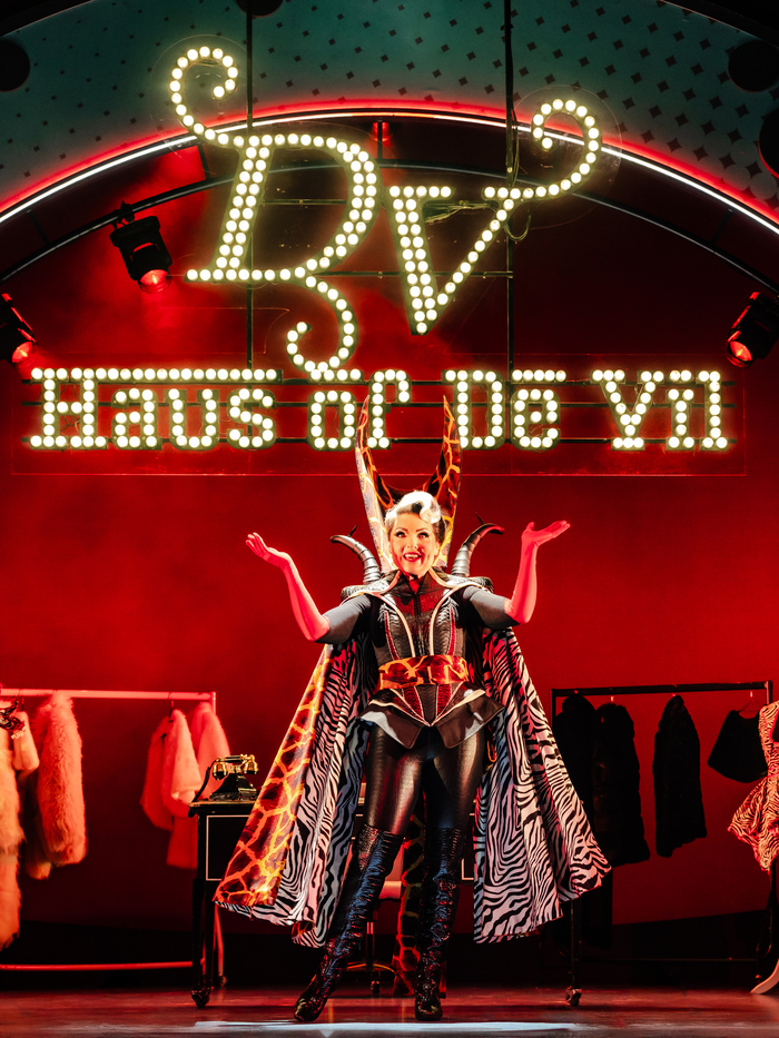 Photos: Kerry Ellis Joins UK Tour of 101 DALMATIANS THE MUSICAL Image