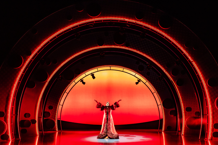 Photos: Kerry Ellis Joins UK Tour of 101 DALMATIANS THE MUSICAL Image