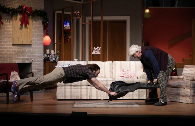 Review: ON THE FARCE DAY OF CHRISTMAS at Ottawa Little Theatre Image