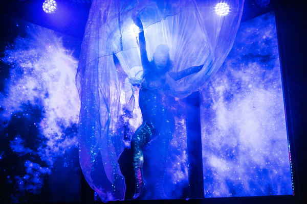 Photos: Can Can Presents WONDERLAND Image