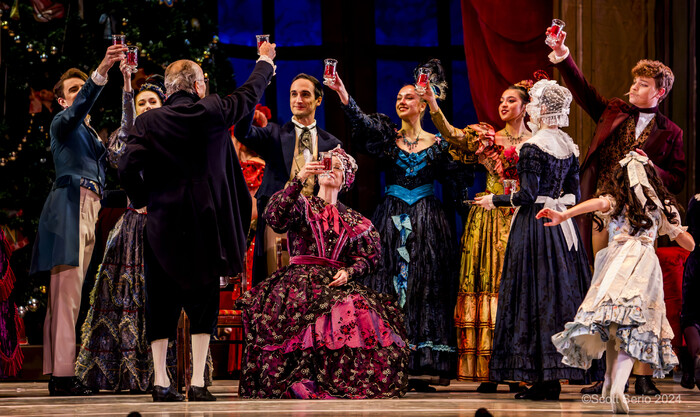 Review: Holiday Favorite THE NUTCRACKER at The Academy Of Music Image