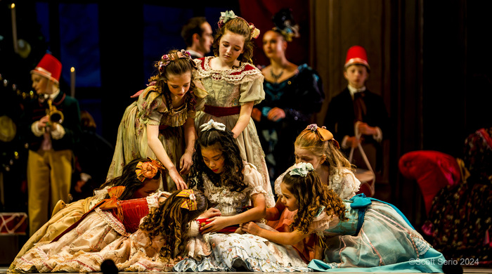 Review: Holiday Favorite THE NUTCRACKER at The Academy Of Music  Image