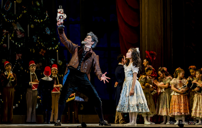 Review: Holiday Favorite THE NUTCRACKER at The Academy Of Music Image