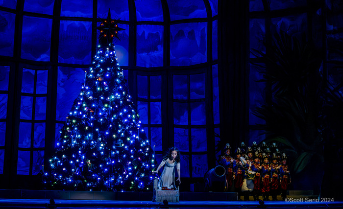 Review: Holiday Favorite THE NUTCRACKER at The Academy Of Music  Image