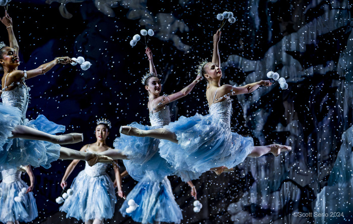 Review: Holiday Favorite THE NUTCRACKER at The Academy Of Music  Image