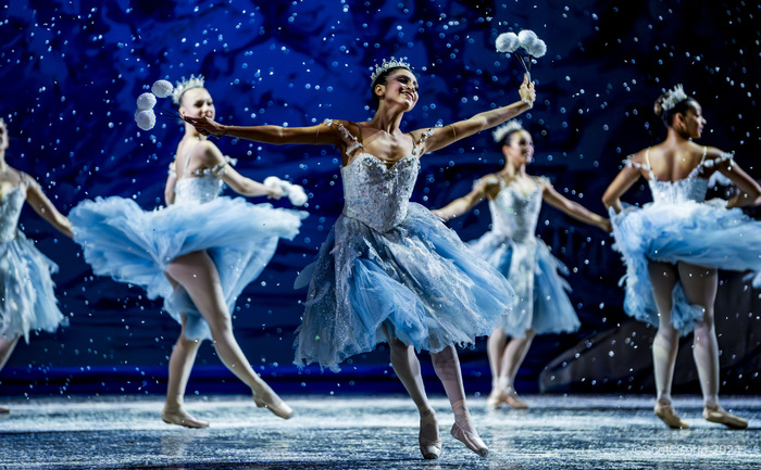 Review: Holiday Favorite THE NUTCRACKER at The Academy Of Music Image