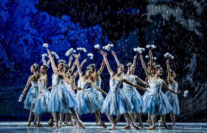 Review: Holiday Favorite THE NUTCRACKER at The Academy Of Music Image