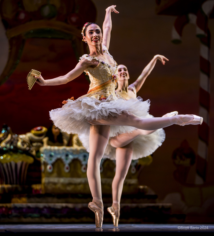 Review: Holiday Favorite THE NUTCRACKER at The Academy Of Music Image