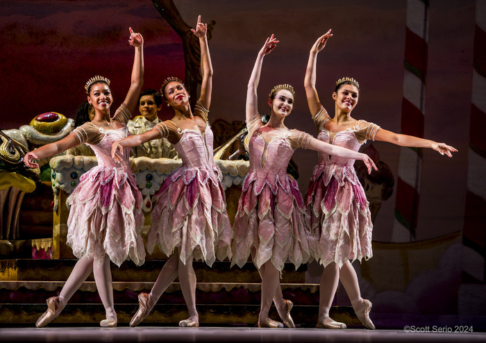 Review: Holiday Favorite THE NUTCRACKER at The Academy Of Music  Image