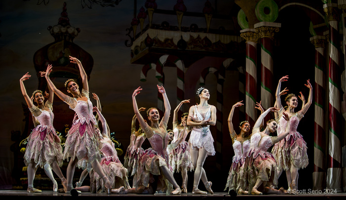 Review: Holiday Favorite THE NUTCRACKER at The Academy Of Music Image