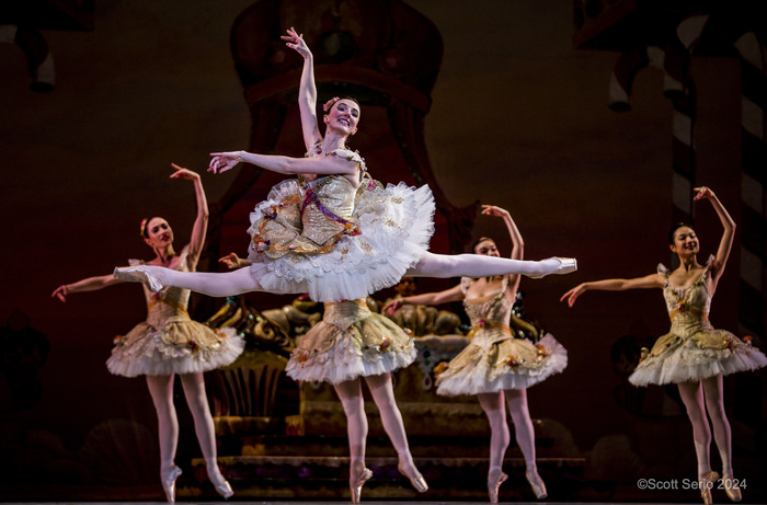 Review: Holiday Favorite THE NUTCRACKER at The Academy Of Music  Image