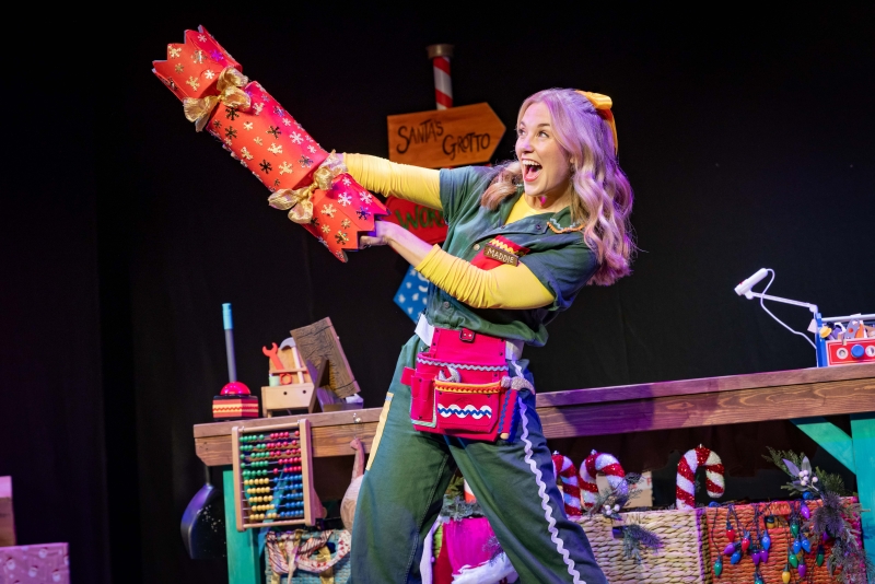 Review: MADDIE MOATE'S A VERY CURIOUS CHRISTMAS, Apollo Theatre  Image