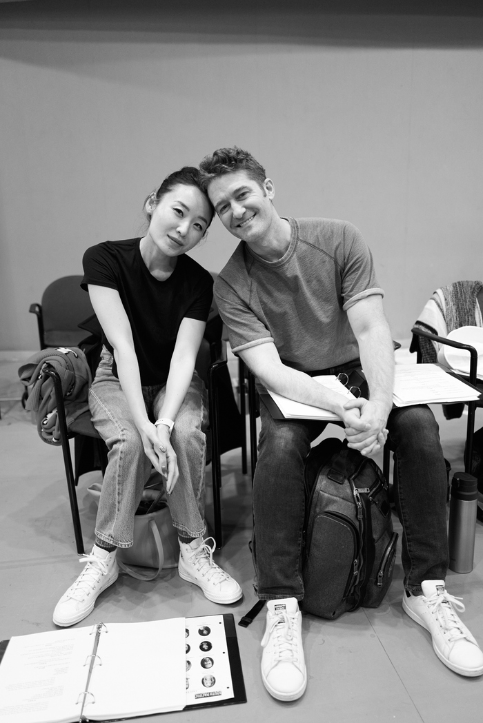 Matthew Morrison and Li Jun Li Photo