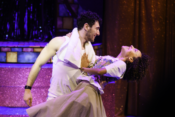 Photos: CINDERELLA At King's Head Theatre  Image