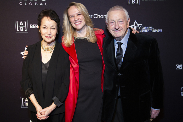 Photos: Laura Benanti Honored At 2024 BROADWAY DREAMS Gala Image