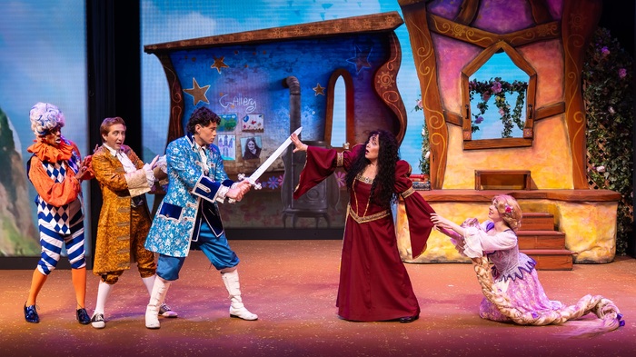 Photos: RAPUNZEL AND HER HOLIDAY WISH at Laguna Playhouse Image