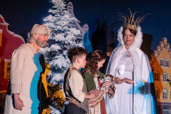 Photos: Inside Dublin Presbyterian Church’s A CHRISTMAS CAROL IN BETHLEHEM  Image