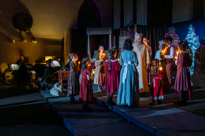 Photos: Inside Dublin Presbyterian Church’s A CHRISTMAS CAROL IN BETHLEHEM  Image