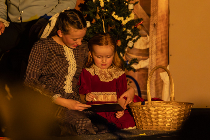 Photos: Inside Dublin Presbyterian Church’s A CHRISTMAS CAROL IN BETHLEHEM  Image