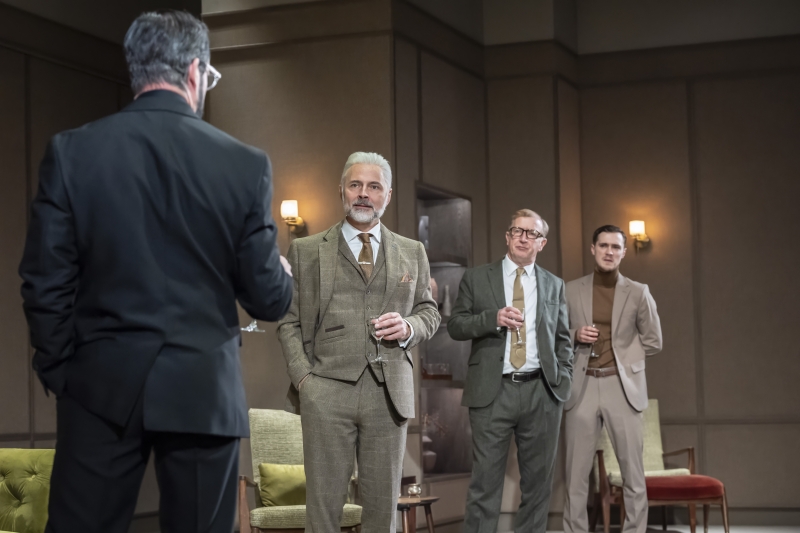 Review: THE LITTLE FOXES, Young Vic Image