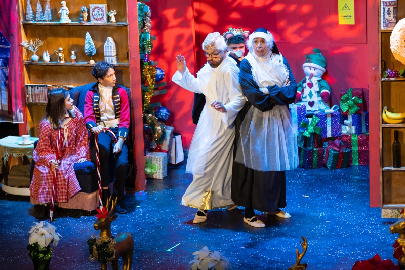 Review: NUNCRACKERS: THE NUNSENSE CHRISTMAS MUSICAL at Desert Theatreworks  Image