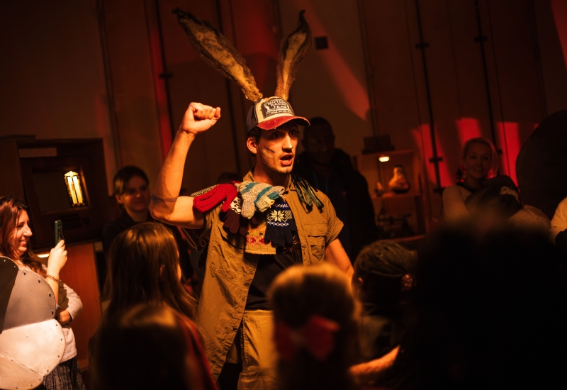 Review: THE HOLLY KING AND THE OAK KING, Battersea Arts Centre Image