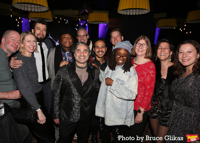 Photos: Whoopi Goldberg & ANNIE Cast Celebrate at Planet Hollywood NYC  Image